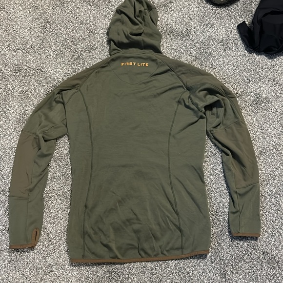 Women’s medium first lite jacket - Picture 5 of 6